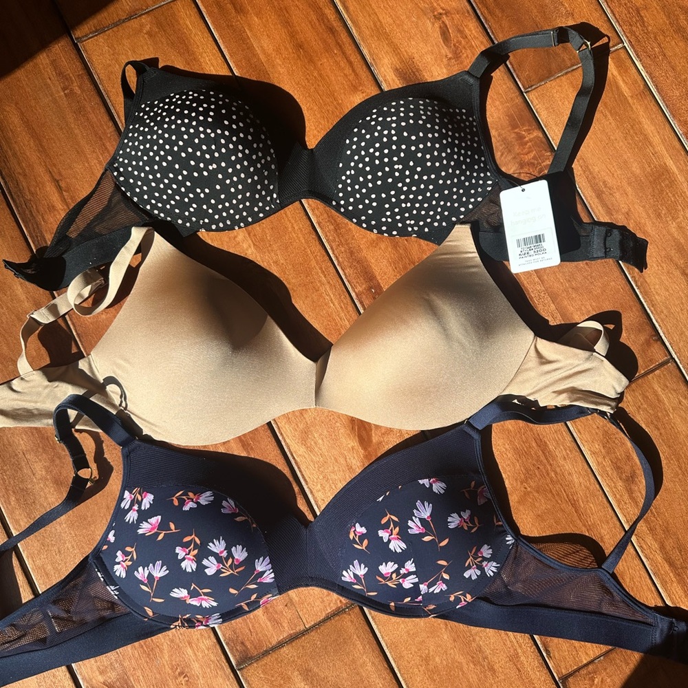3 BRAS Skims and Lively Like New and New 32DD No underwires